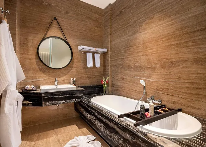 Mokko Batubelig Hotel 4*